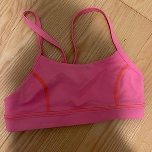 LULU LEMON SPORTS BRA, size 4, pink